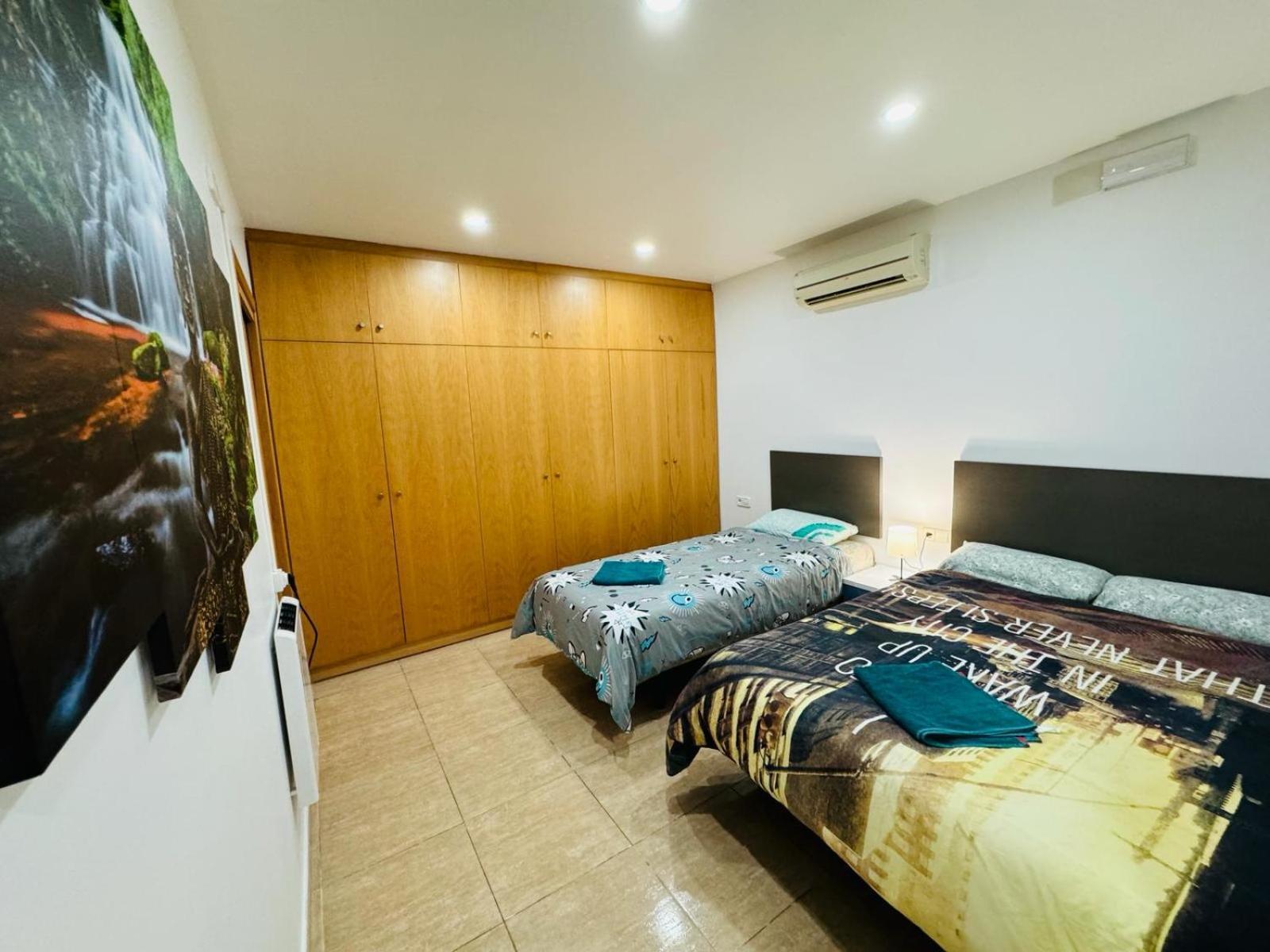 Near To Beach And Barcelona Sant Adria de Besos Exterior photo
